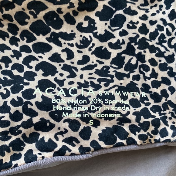 Acacia Bandeau size small, pretty brown color. - Picture 3 of 5